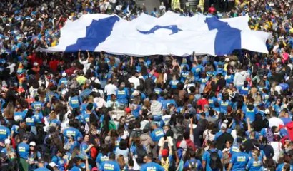 Marcha para Jesus reuniu milhares de religiosos na capital paulista